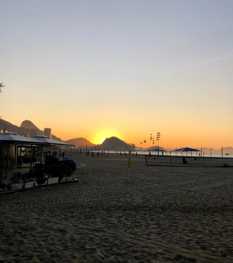 Apartamento Copa - Copacabana Posto 4 *